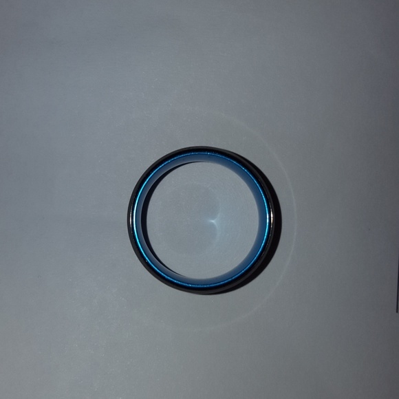 Men's Black Tungsten Ring - Picture 2 of 3